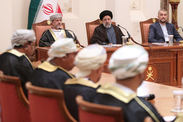 رئیسی : مشکلات گمرکی بین ایران و عمان هر چه سریعتر برطرف شود